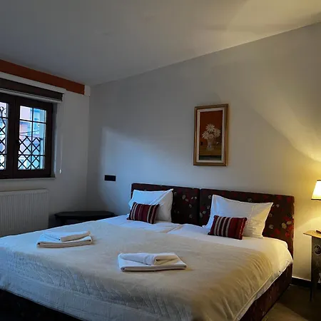 Hotel Royal Gold SJJ