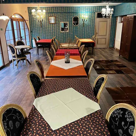 Hotel Royal Gold SJJ