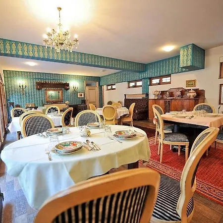 Hotel Royal Gold SJJ