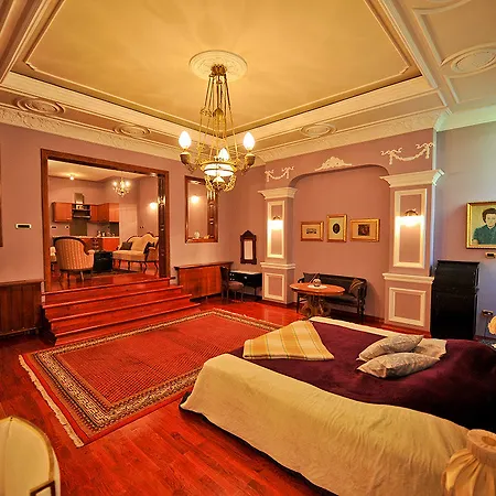 Royal Gold 4* SJJ